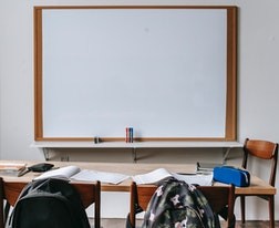 山西财经大学2023年新生开学报到时间，需要准备的材料有哪些？